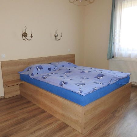 Petra Apartmanhaz Badacsonytomaj Zewnętrze zdjęcie