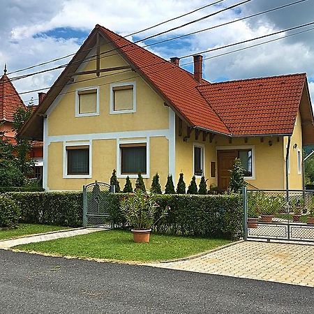 Petra Apartmanhaz Badacsonytomaj Zewnętrze zdjęcie