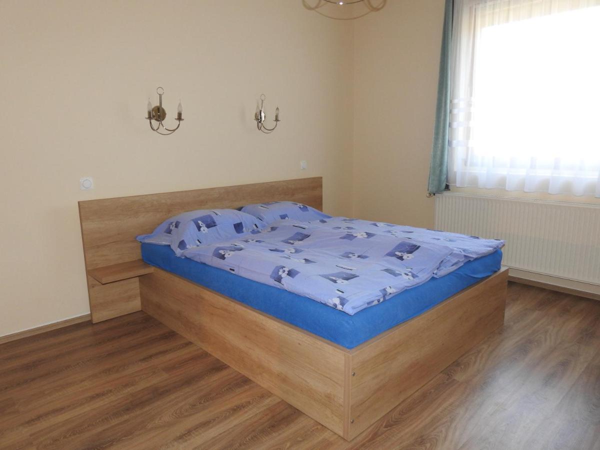Petra Apartmanhaz Badacsonytomaj Zewnętrze zdjęcie