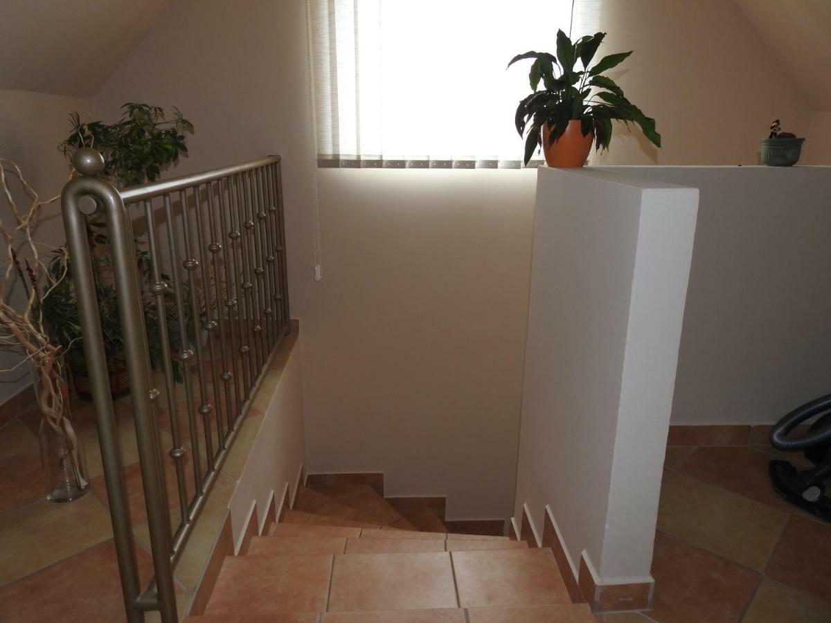 Petra Apartmanhaz Badacsonytomaj Zewnętrze zdjęcie