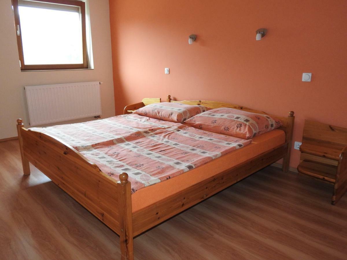 Petra Apartmanhaz Badacsonytomaj Zewnętrze zdjęcie